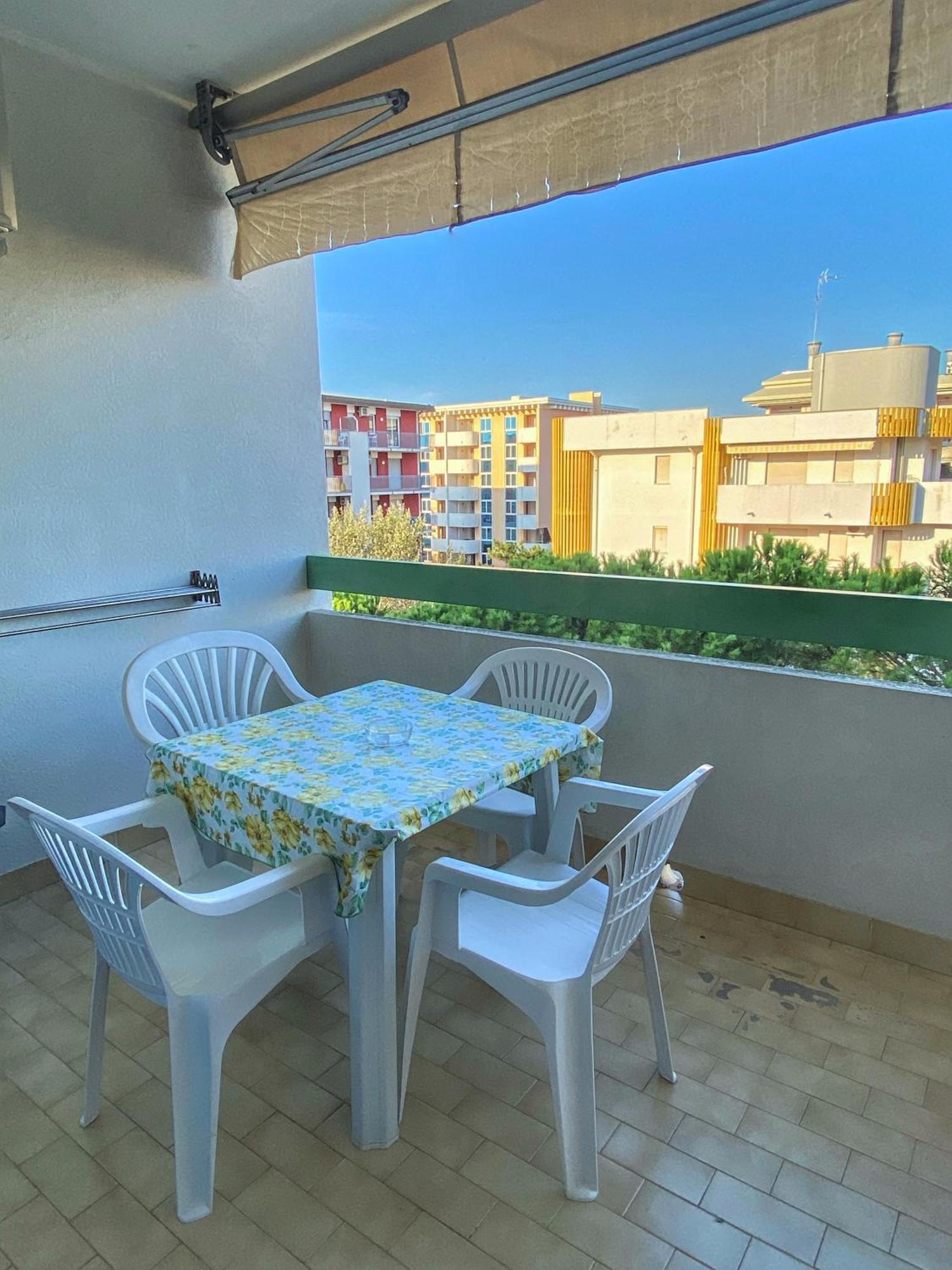 Grazioso Appartamento N 76 A 100Mt Dal Mare Бибионе Экстерьер фото